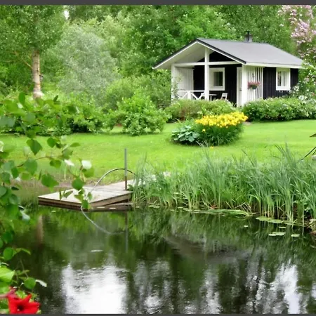 Tatil Evi Revontulet Zh River & Retreat,
