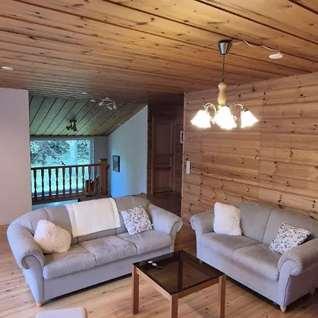 Revontulet Zh River & Retreat, Tatil Evi *